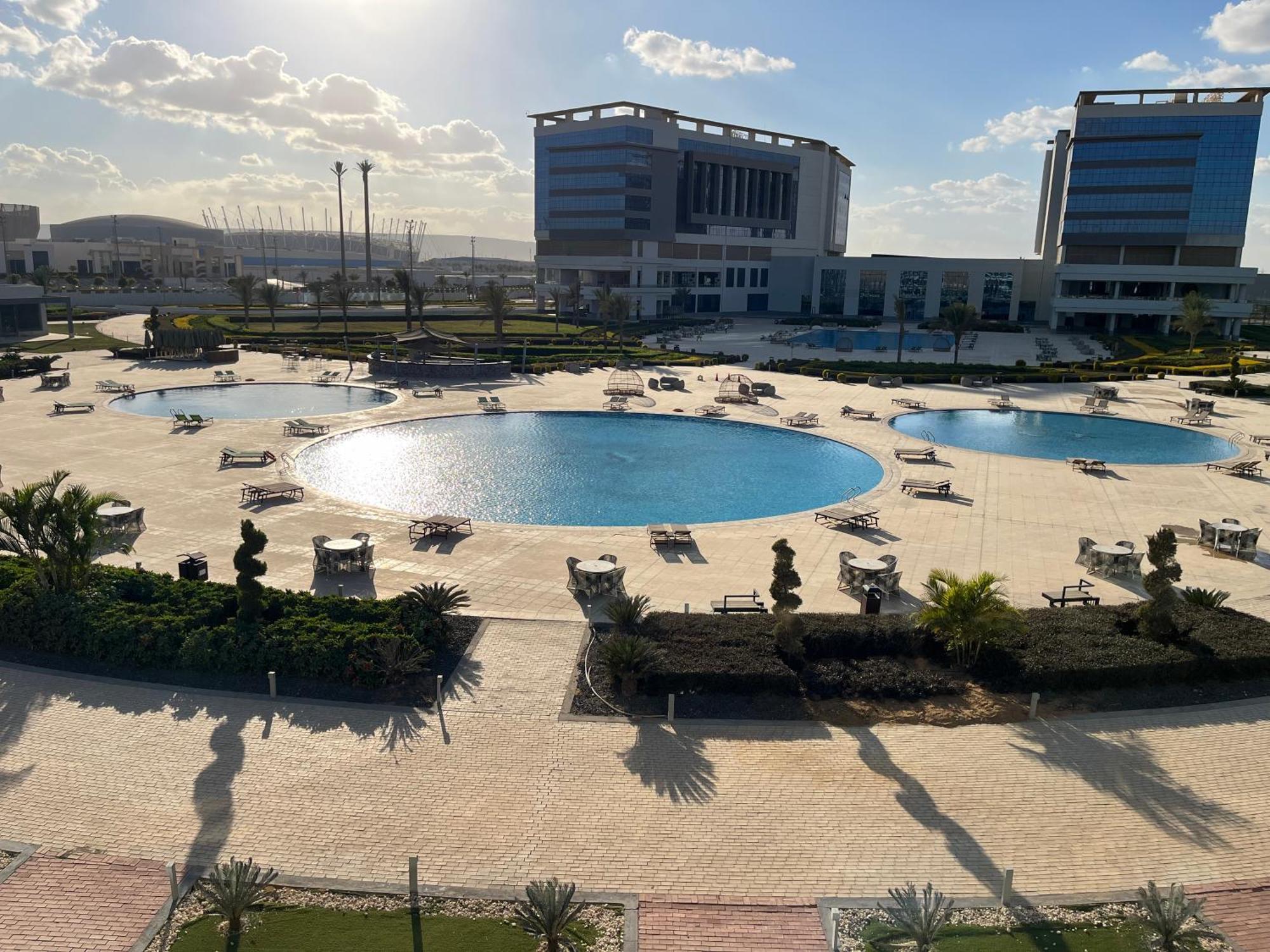 Tolip Olympic International City New Cairo Buitenkant foto